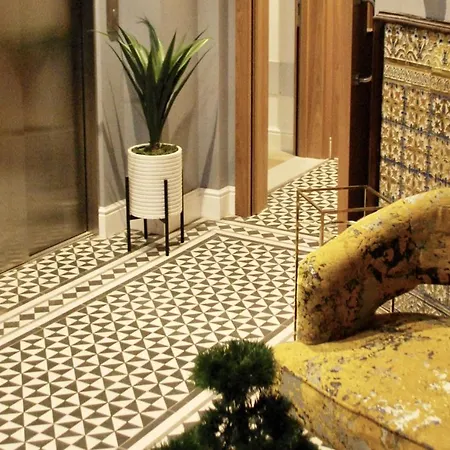 Apartment Delightful Centre Clarendon - Grand House Gibraltar