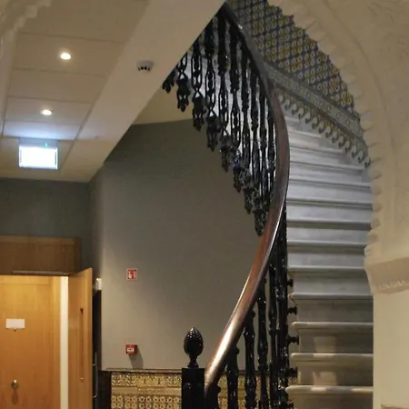 Delightful Centre Clarendon - Grand House Apartment