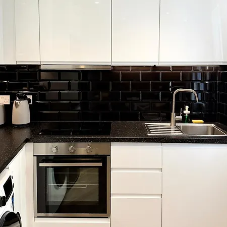 Apartment Delightful Centre Clarendon - Grand House *