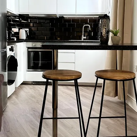 Delightful Centre Clarendon - Grand House Apartment Gibraltar