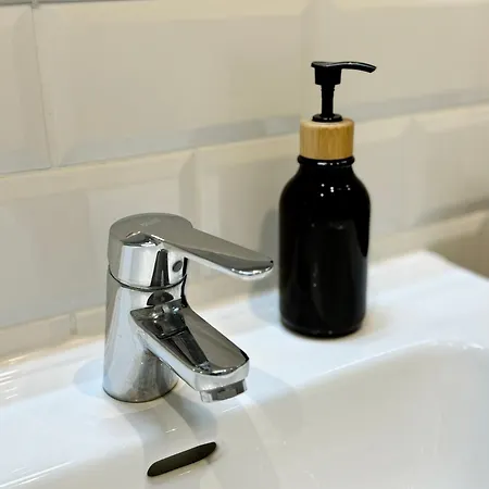 Apartment Delightful Centre Clarendon - Grand House *